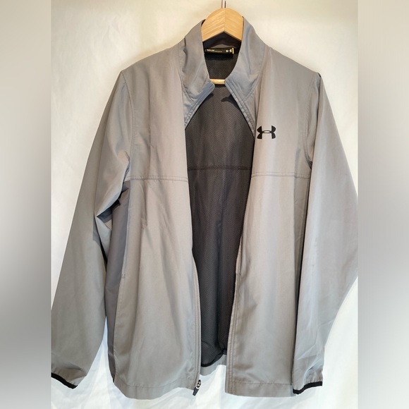 Under Armour waterproof lightweight jacket. - Picture 2 of 4